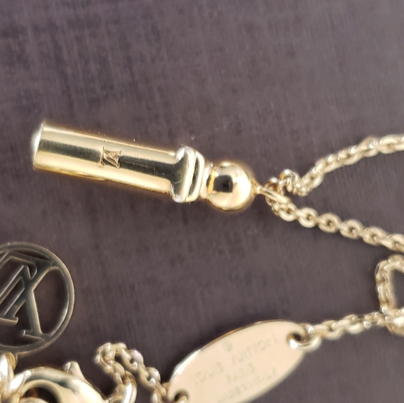 Louis Vuitton LV & Me I Necklace - Picture 2 of 7